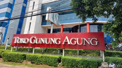 Potret Toko Gunung Agung Sepi Pengunjung dan Tak Selengkap Dulu