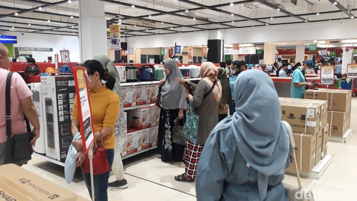 Transmart Full Day Sale Cempaka Putih