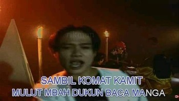 Wah, ternyata dukunnya wibu! Foto: Twitter/rasthekids