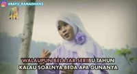 Lihat kumpulan meme ini bisa bikin kamu jadi lupa lirik asli lagu-lagu hits Indonesia berikut.