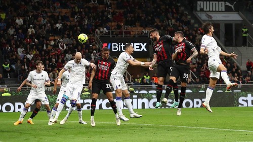 MILAN, ITALY - MAY 20: Olivier Giroud of AC Milan scores the teams second goal during the Serie A match between AC MIlan and UC Sampdoria at Stadio Giuseppe Meazza on May 20, 2023 in Milan, Italy. (Photo by Marco Luzzani/Getty Images)