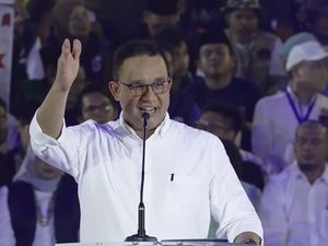 Depan Relawan, Anies Singgung soal Masalah Daerah Kerap Diambil Alih Pusat