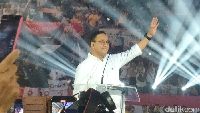 Anies Baswedan di Tennis Indoor Senayan, Jakarta Pusat, Minggu (21/5/2023). (Dwi Rahmawati/detikcom)