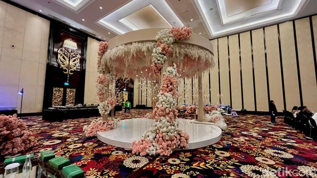 Cantiknya dummy dekorasi karya Gideon untuk keperluan workshop di The Trans Hotel Bandung.