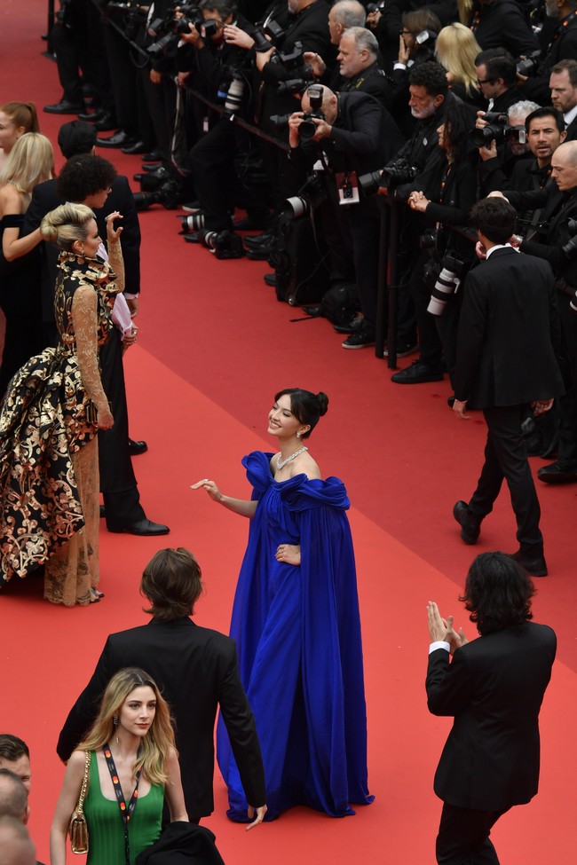 Perhelatan Cannes Film Festival 2023 dihadiri para bintang Hollywood dan sineas film dari seluruh penjuru dunia. Mewakili Indonesia, ada sosok aktris Raline Shah. (Foto: Kristy Sparow/Getty Images)