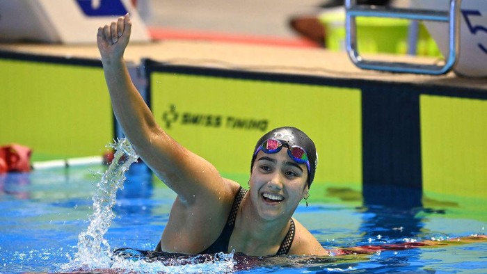 Indonesias Masniari Wolf celebrates after winning the womens 50m backstroke swimming final at the 32nd Southeast Asian Games (SEA Games) in Phnom Penh on May 7, 2023. (Photo by Tang Chhin Sothy / AFP) (Photo by TANG CHHIN SOTHY/AFP via Getty Images)