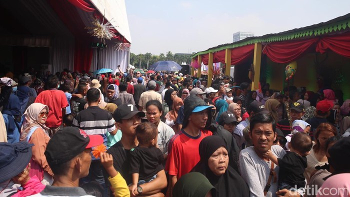 Melihat Antusias Warga di Lebaran Betawi 2023 Lebaran Betawi 2023 digelar di Monas, Jakarta. Acara ini menampilkan beragam budaya khas Betawi.