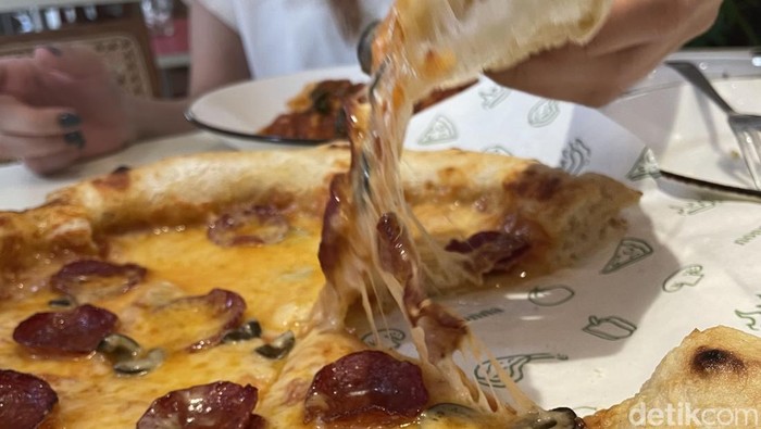 Menu peperoni pizza di nonna osteria