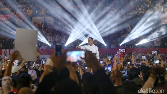 Bakal Calon Presiden Antes Baswedan menyampaikan pitado kebangsaan di acara ‘Temu Kebangsaan Relawan’. Yuk simak liputannya.