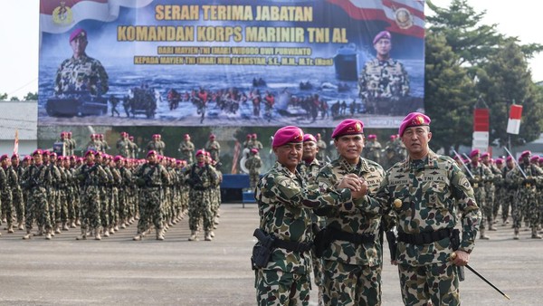 Momen KSAL Pimpin Sertijab Mayjen TNI Nur Alamsyah Jadi Dankormar