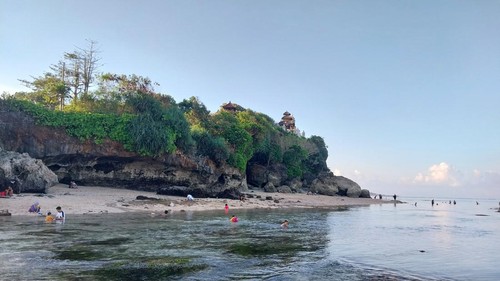 Pantai Pura Geger di Kuta Selatan, Badung, Bali.