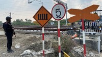 Mereka disiagakan di titik-titik yang sudah ditentukan dari mulai Depo tang ada di wilayah Rancaekek hingga Stasiun Kereta Cepat yang ada di wilayah Cileunyi. (Foto: Wisma Putra/detikJabar)