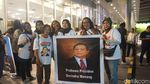 Potret Prabowo Nonton Konser Dewa 19 di Surabaya Disambut Al Ghazali