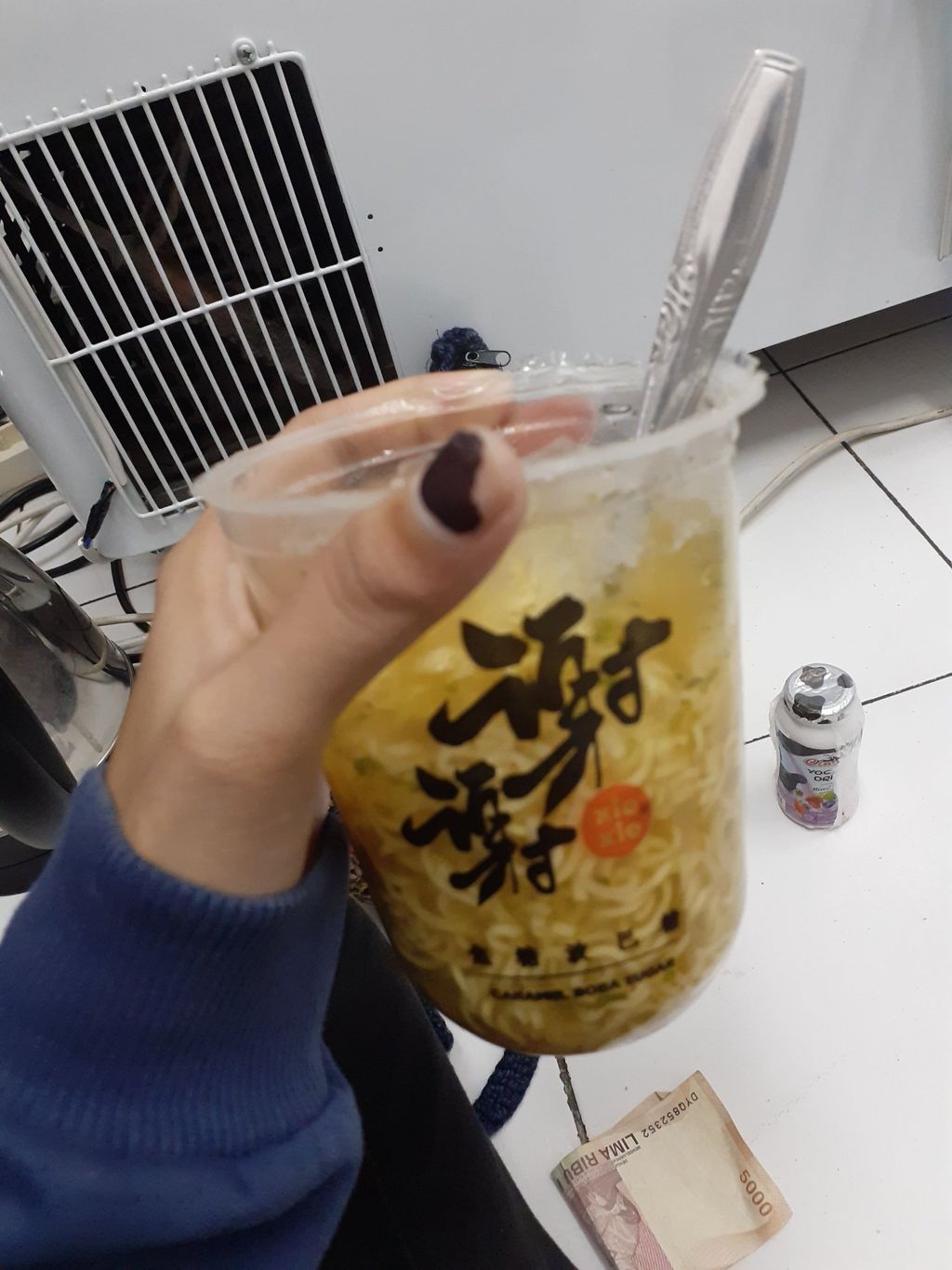 Sajikan Ramen Pakai Cup Minuman, Resto Ini Disebut Menyedihkan