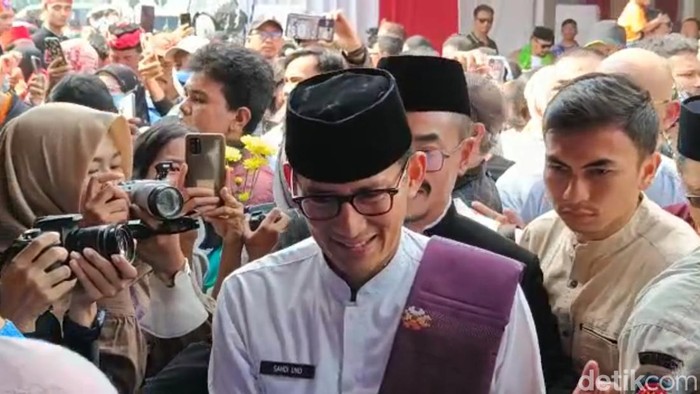 Sandiaga Uno Hadiri Lebaran Betawi Di Monas Ungkap Pesan Jokowi 8176