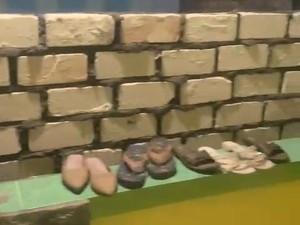 Warga Tuban yang Akses Rumahnya Ditembok Ternyata Sepupu Pelaku Penembokan