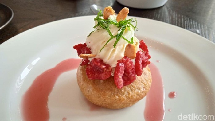 Lembutnya Quiche Penobatan Raja dan Empuk Juicy Wagyu Charcoaled