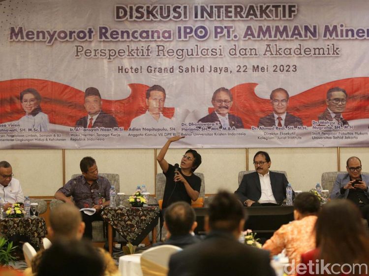 Adian Napitupulu Minta OJK Tunda IPO AMMAN Mineral