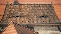 Atap gereja di kota tua Pirna ini memiliki desain yang unik.  