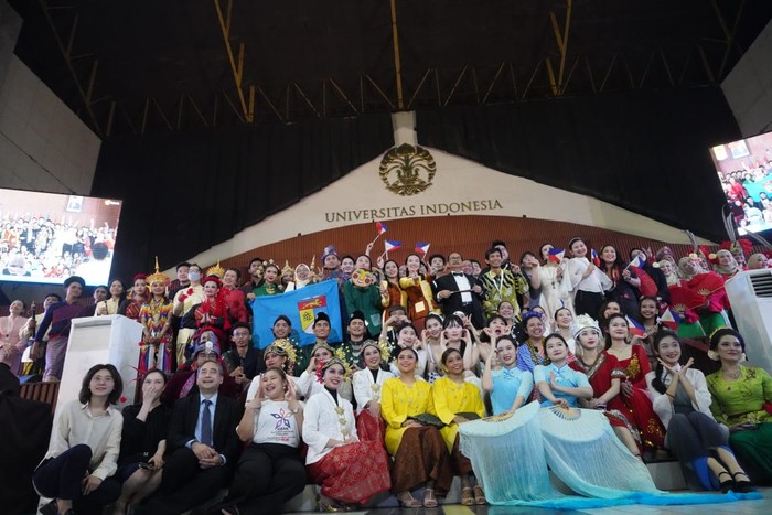 Delegasi muda ASEAN pada The 18th ASEAN and 8th ASEAN+3 Youth Cultural Forum