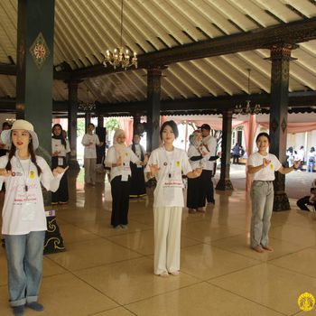 Delegasi muda ASEAN pada The 18th ASEAN and 8th ASEAN+3 Youth Cultural Forum