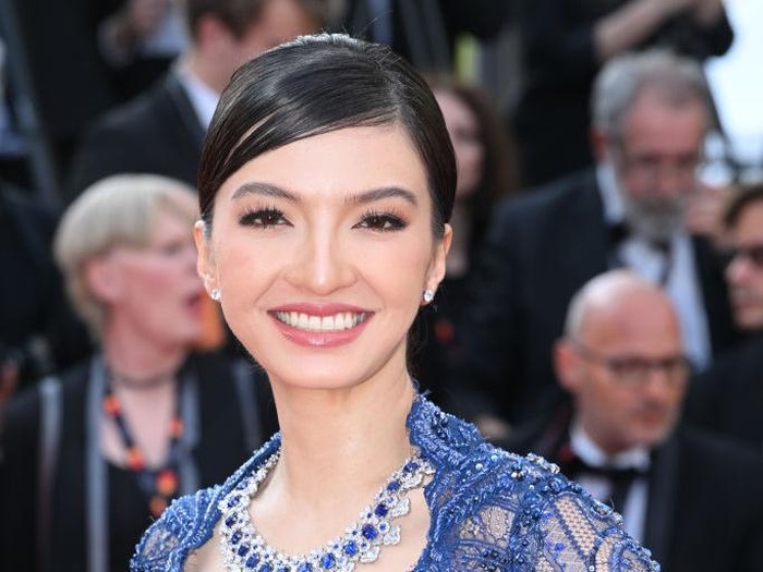 CANNES, FRANCE - MAY 21: Raline Shah attends the Firebrand (Le Jeu De La Reine) red carpet during the 76th annual Cannes film festival at Palais des Festivals on May 21, 2023 in Cannes, France. (Photo by Stephane Cardinale - Corbis/Corbis via Getty Images)