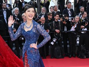 8 Gaya Anggun Raline Shah Berkebaya di Cannes Film Festival 2023