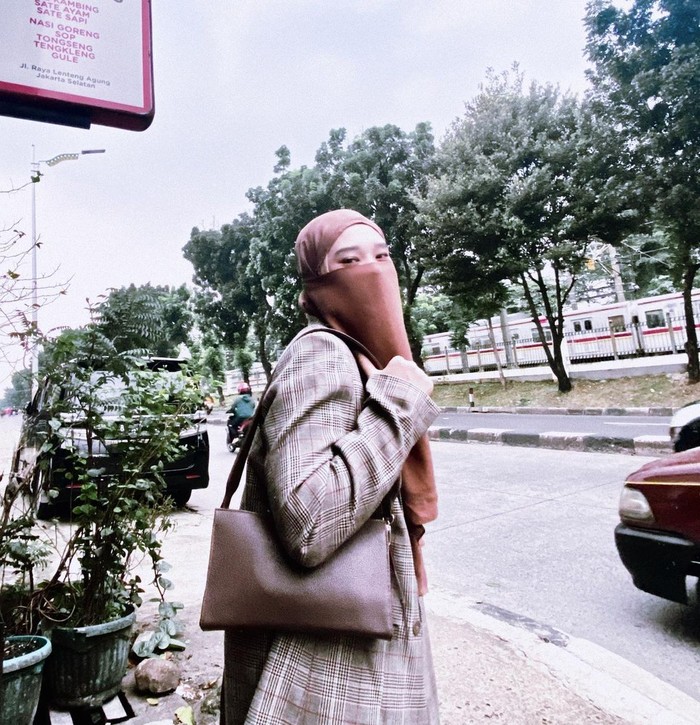 Inara Rusli. Inara Rusli.