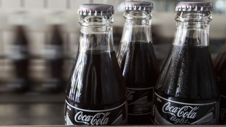Kenapa Ya Rasa Minuman Soda di Botol Kaca Lebih Enak?