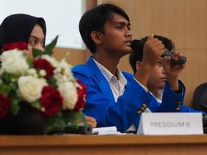 Putusan MA soal Syarat Usia Calon di Pilkada Dinilai Problematik