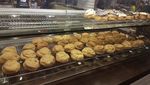 20 Kue Soes yang Isiannya Creamy Lumer Ada di Sini!