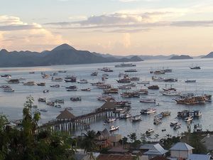 Ketat Aturan Kapal Wisata di Labuan Bajo: Punya Kantor-Tinggi Kapal Diatur