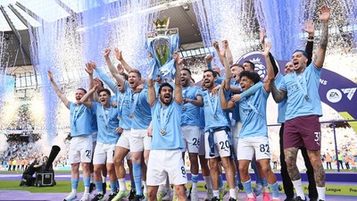 Momen Man City Pesta Juara Premier League 2022/2023