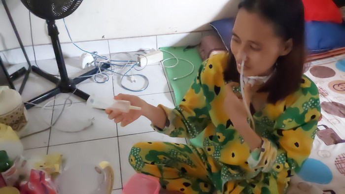 Maisyarah harus rela mengugurkan kandungannya yang berusia 4 bulan karena divonis menderita kanker nasofaring. Yuk, bantu Maisyarah lewat  berbuatbaik.id!