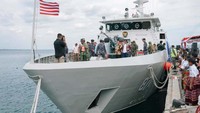Bank sentral bekerja sama dengan TNI AL menggunakan KRI Escolar 871 untuk menjaga kedaulatan sejumlah pulau di wilayah pelosok.