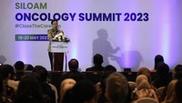 Mentari Kesehatan (Menkes) RI, Budi Gunadi Sadikin, saat membuka acara Siloam Onkology Summit 2023 di Jakarta, Jumat (19/05/2023). Menkes menyatakan perlunya kerja sama yang intensif bagi seluruh stakeholder dalam penanganan kanker di Indonesia. 