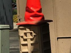 Deretan Foto Penampakan Wajah di Benda Mati