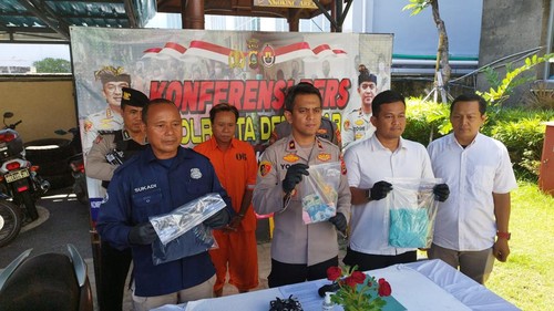 Penjambret spesialis turis asing ditangkap Polsek Kuta.