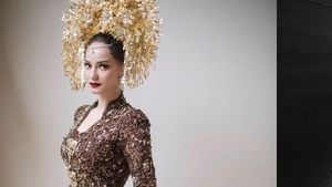 7 Potret Selebriti Pakai Suntiang Saat Nikah, Nikita Willy hingga Hanggini