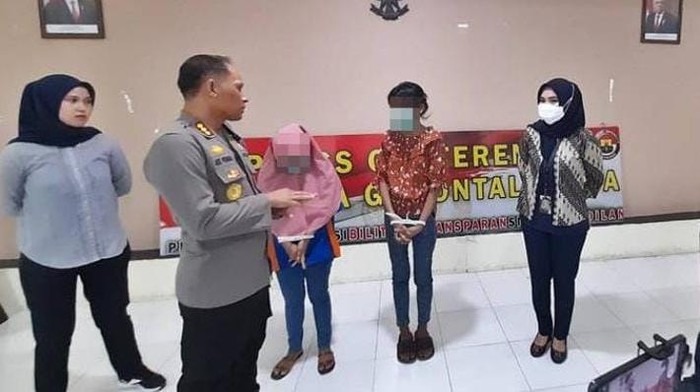 Polisi menetapkan 2 wanita muncikari di Gorontalo sebagai tersangka.