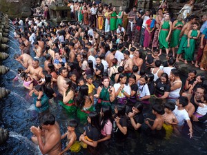 Delegasi WWF Bakal Ikut Ritual Melukat di Bali, Sekda Bantah Komersialisasi