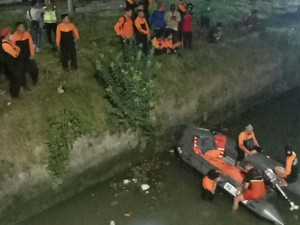 Tawuran Maut di Jembatan Petekan Surabaya Berujung 2 Orang Tewas Tenggelam