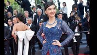 Kebaya Raline Shah Di Cannes Film Festival Tuai Sorotan Dari Aktor Dunia