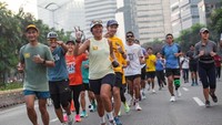 Di ajang Car Free Day para peserta Maybank Marathon 2023 berlari bersama dalam rangka persiapan fisik menuju Elite Label Road Race Maybank Marathon 2023 di Bali Safari & Marine Park Gianyar pada 27 Agustus 2023. 