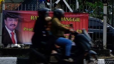 Spanduk Budi Gunawan Maju 2024 Mejeng di Jalan Tambak Jakpus