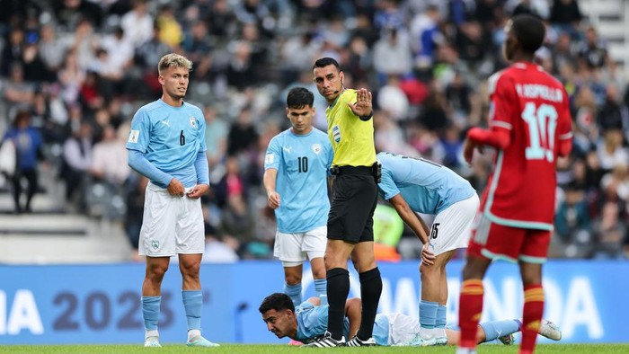 LA PLATA, ARGENTINA - MAY 21: Referee Juan Calderon gestures during the FIFA U-20 World Cup Argentina 2023  Group C match between Israel and Colombia at Estadio Unico Diego Armando Maradona on May 21, 2023 in La Plata, Argentina. (Photo by Tim Nwachukwu - FIFA/FIFA via Getty Images)