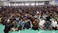 Mendag mengajak para ulama untuk mengembangkan koperasi atau badan usaha yang dimiliki di pondok pesantren masing-masing agar bisa berkembang dan mampu bersaing dengan ritel modern yang sudah ada.