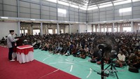 Ini momen Zulhas saat silaturahmi di Pondok Pesantren Budi Mulya yang berlangsung di Tigaraksa, Tangerang, Banten, Minggu (21/5/2023).