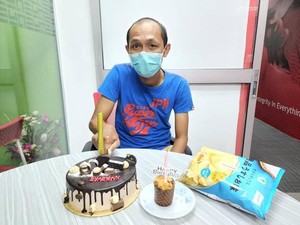 5 Kisah Ulang Tahun Menyedihkan, Tanpa Teman dan Beli Kue Sendiri!