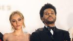 5 Pose Lily-Rose Depp dan The Weeknd Jadi Sorotan